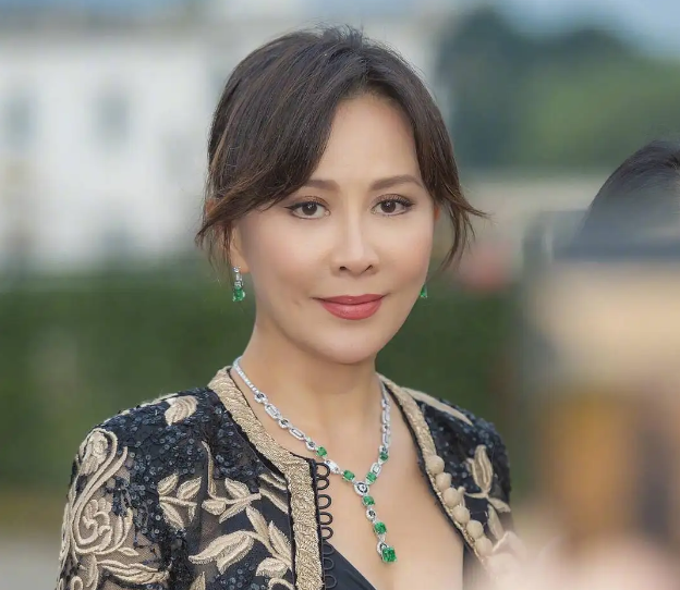 劉嘉玲