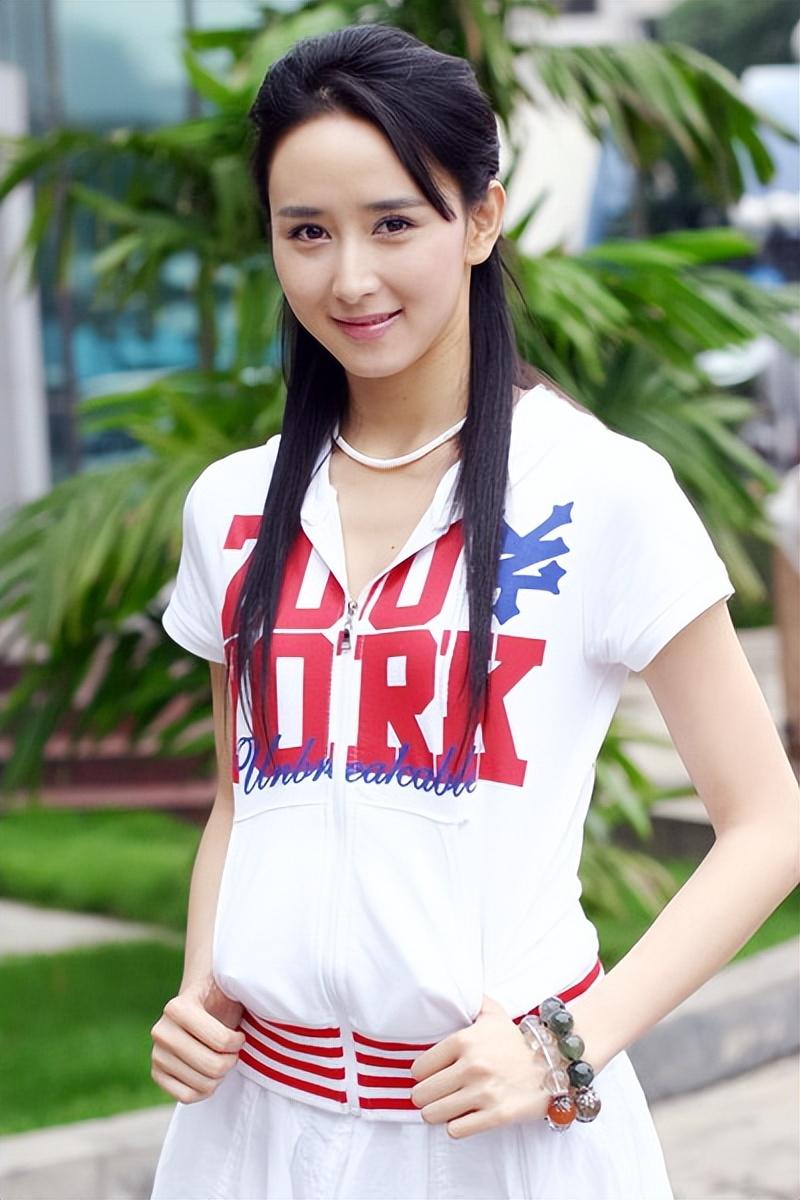 胡靜