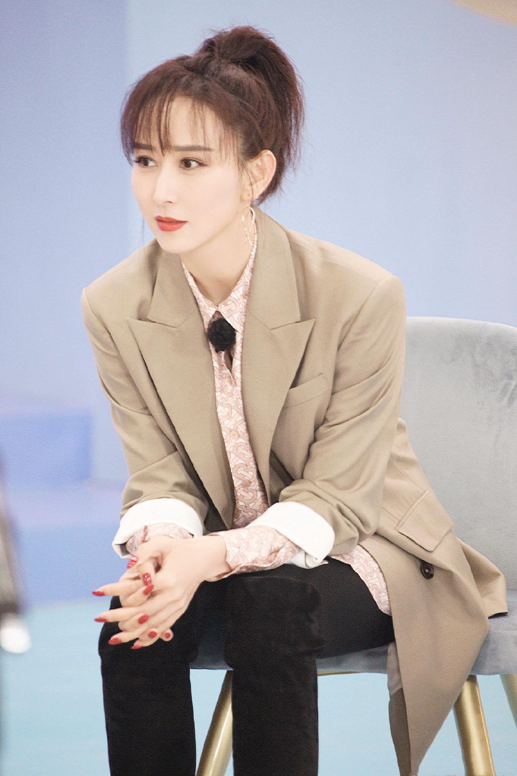 胡靜