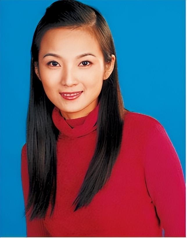 管彤