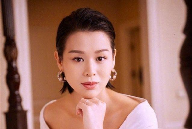 胡杏兒