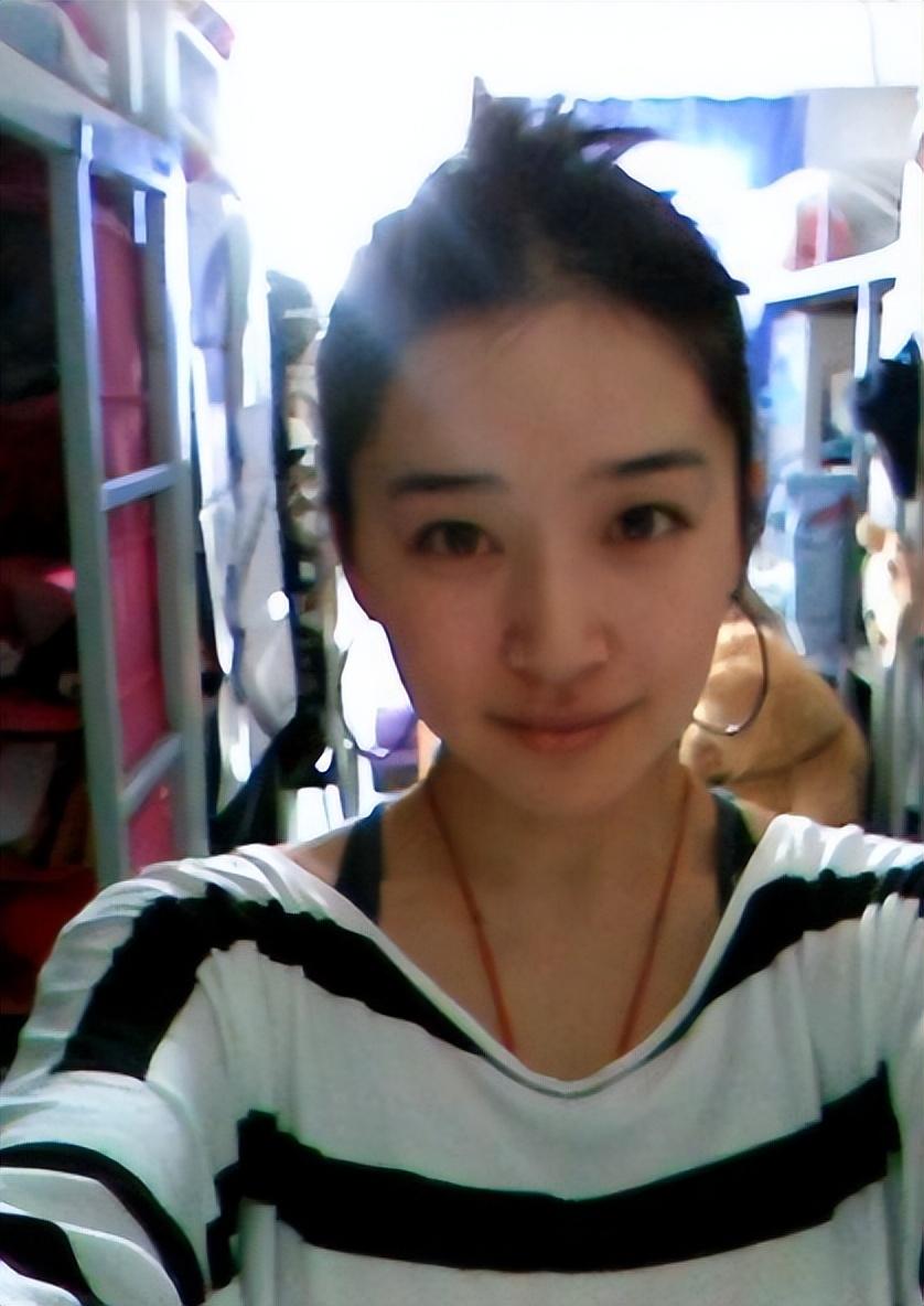 闞清子