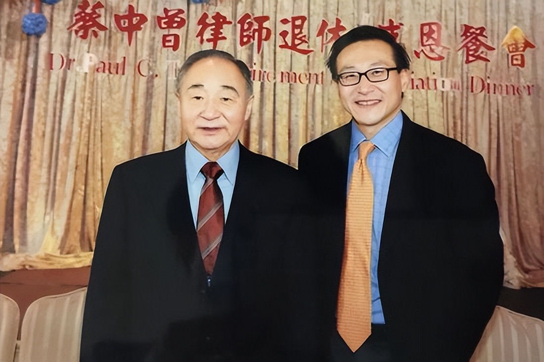 蔡崇信