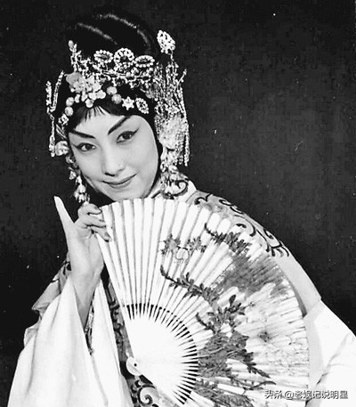杜近芳