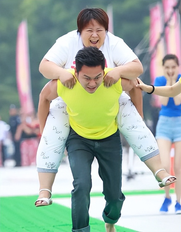 李晨
