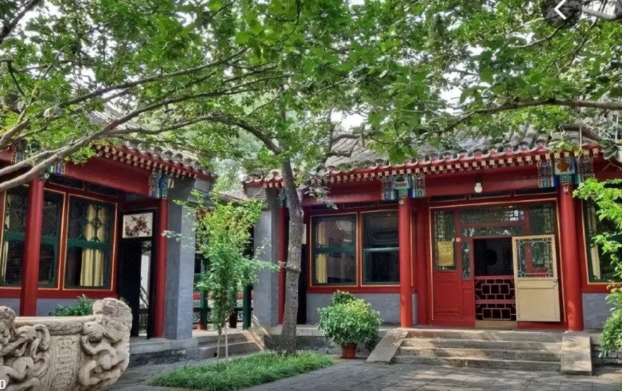 李晨