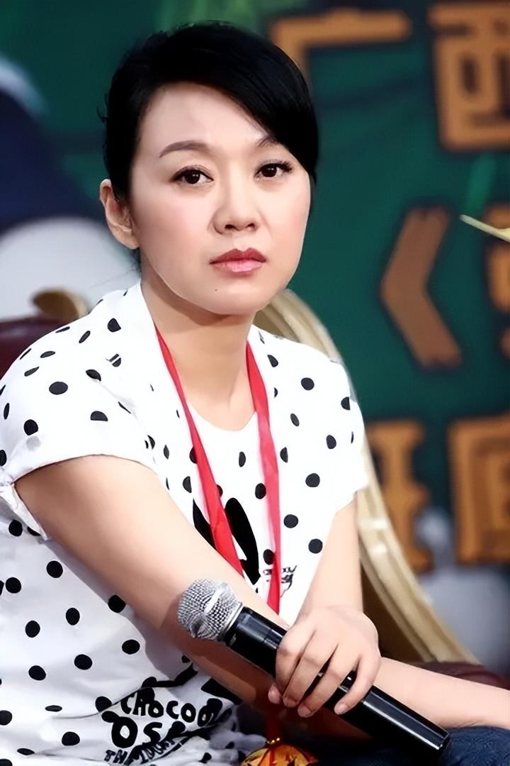 鍅妮