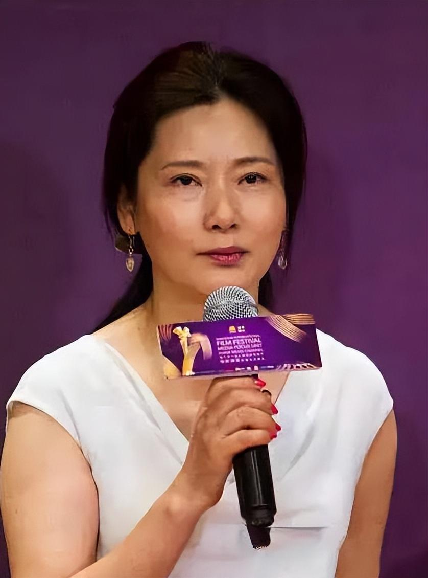 何賽飛