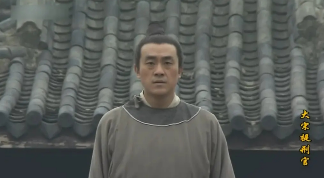 何冰
