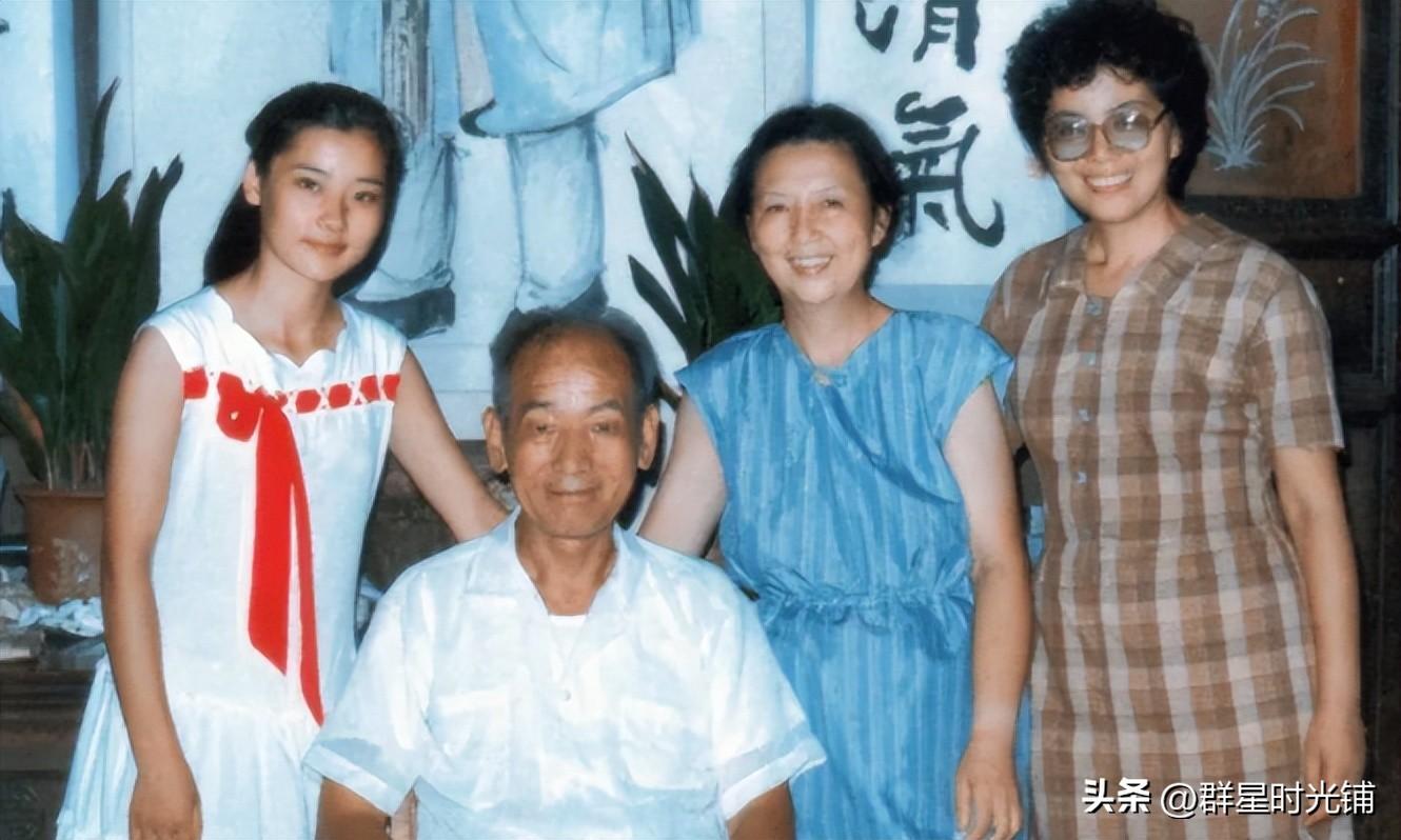 何賽飛