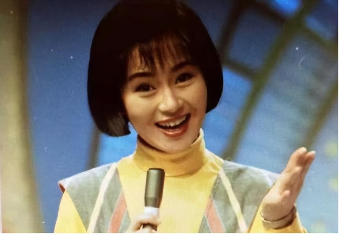 鞠萍