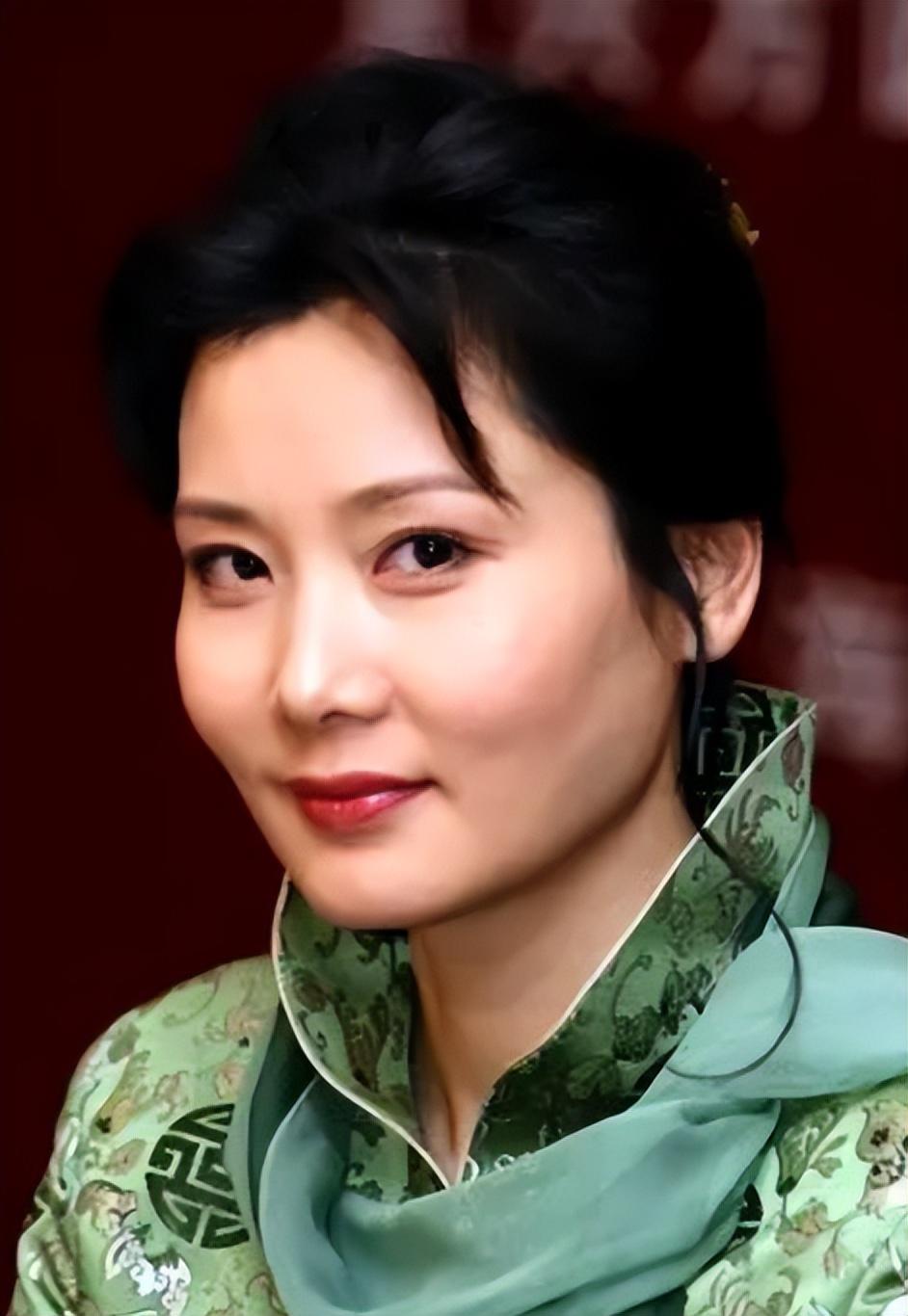 何賽飛