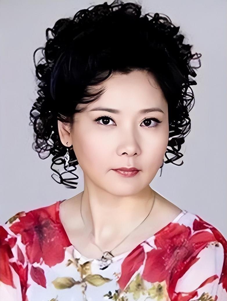 何賽飛