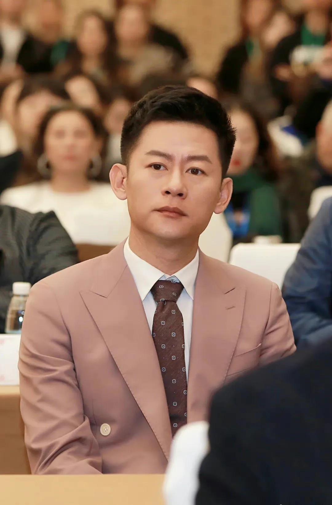 李健