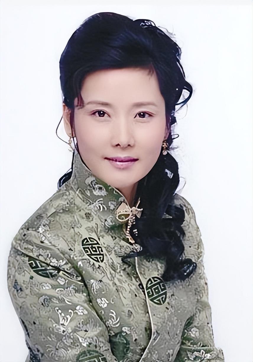 何賽飛