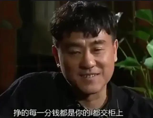 何冰