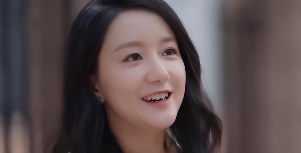 李倩