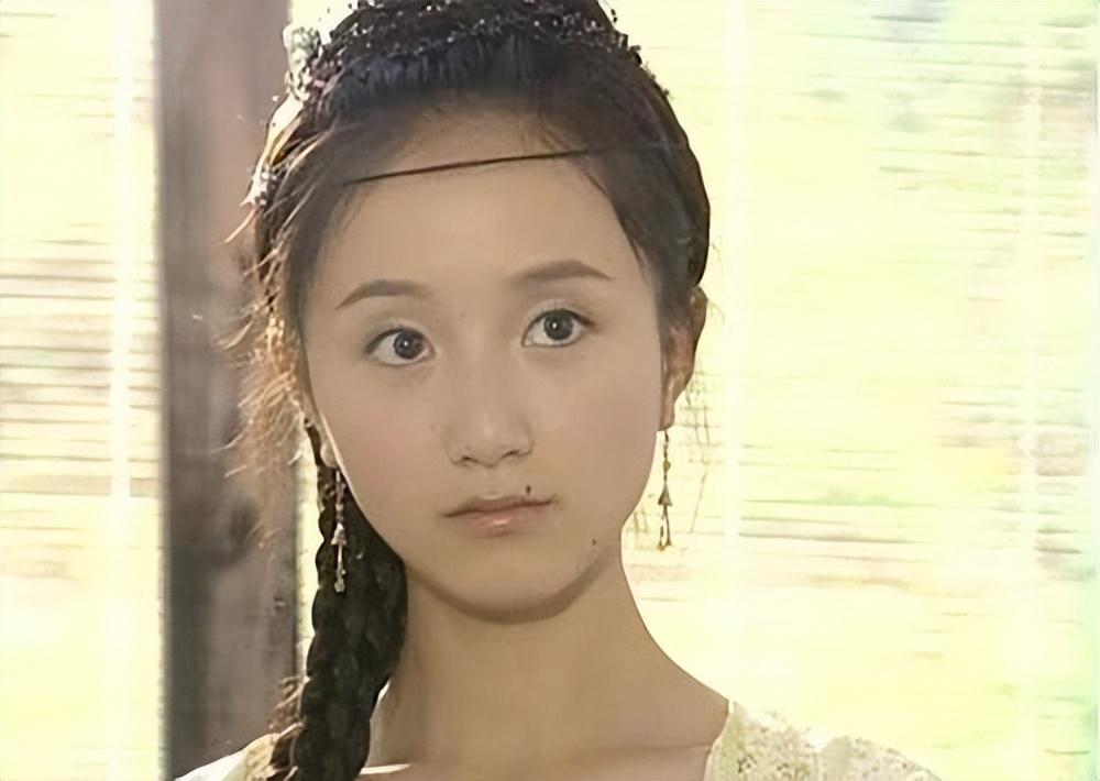 李倩