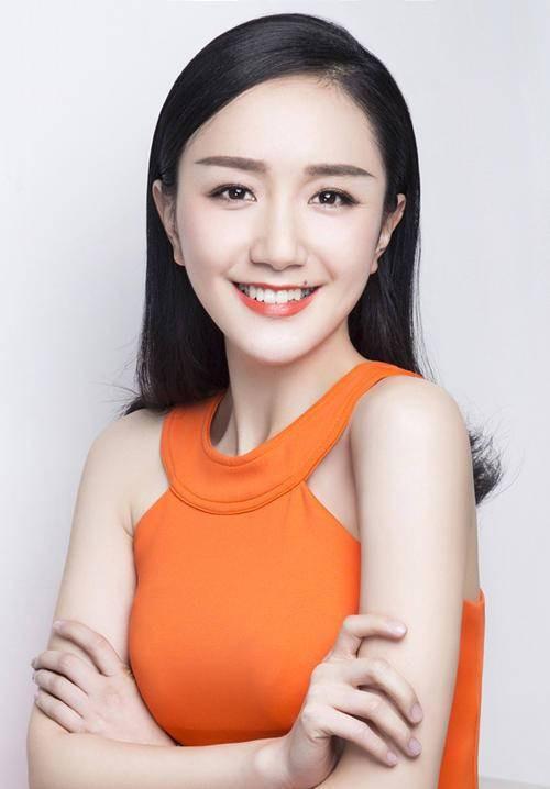李倩