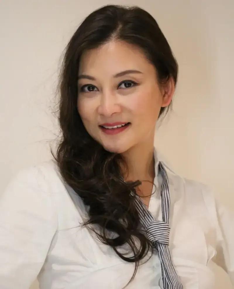 張薔