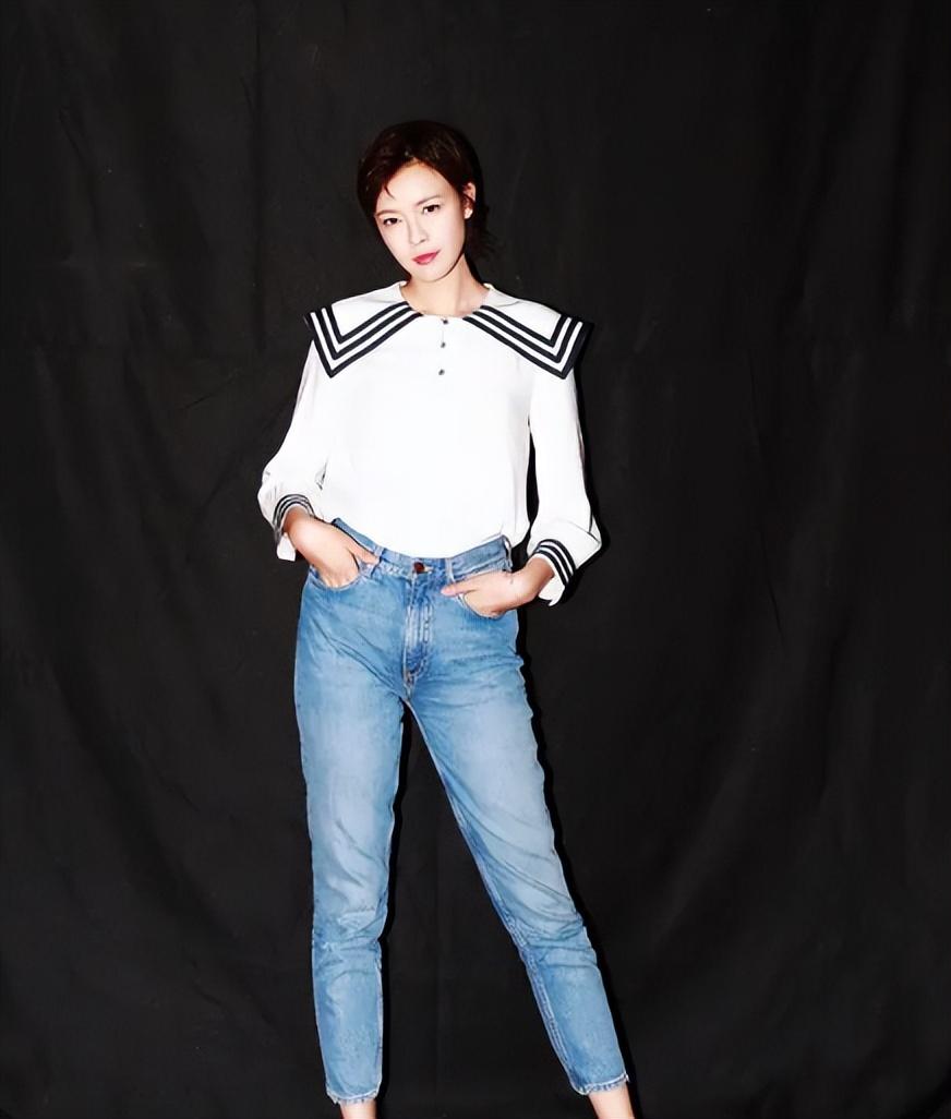 李艾