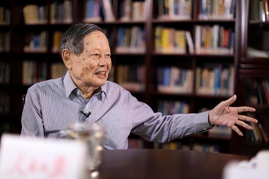 楊振寧