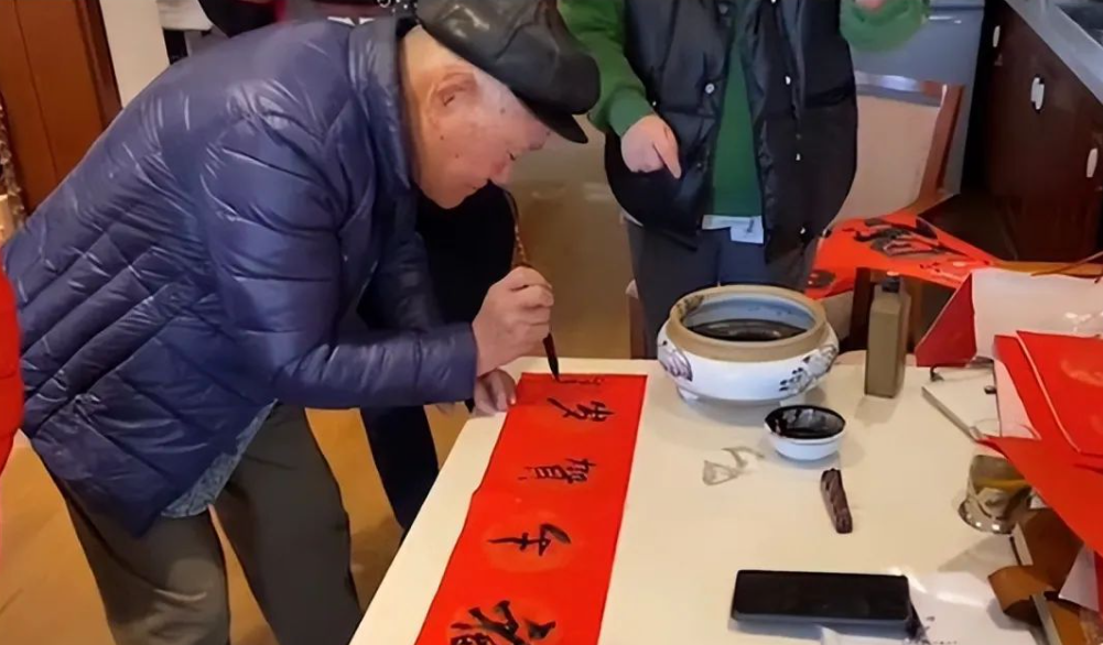 牛犇