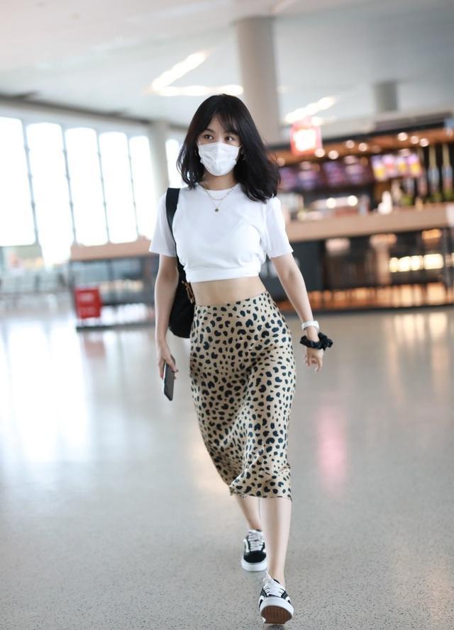 李菲兒
