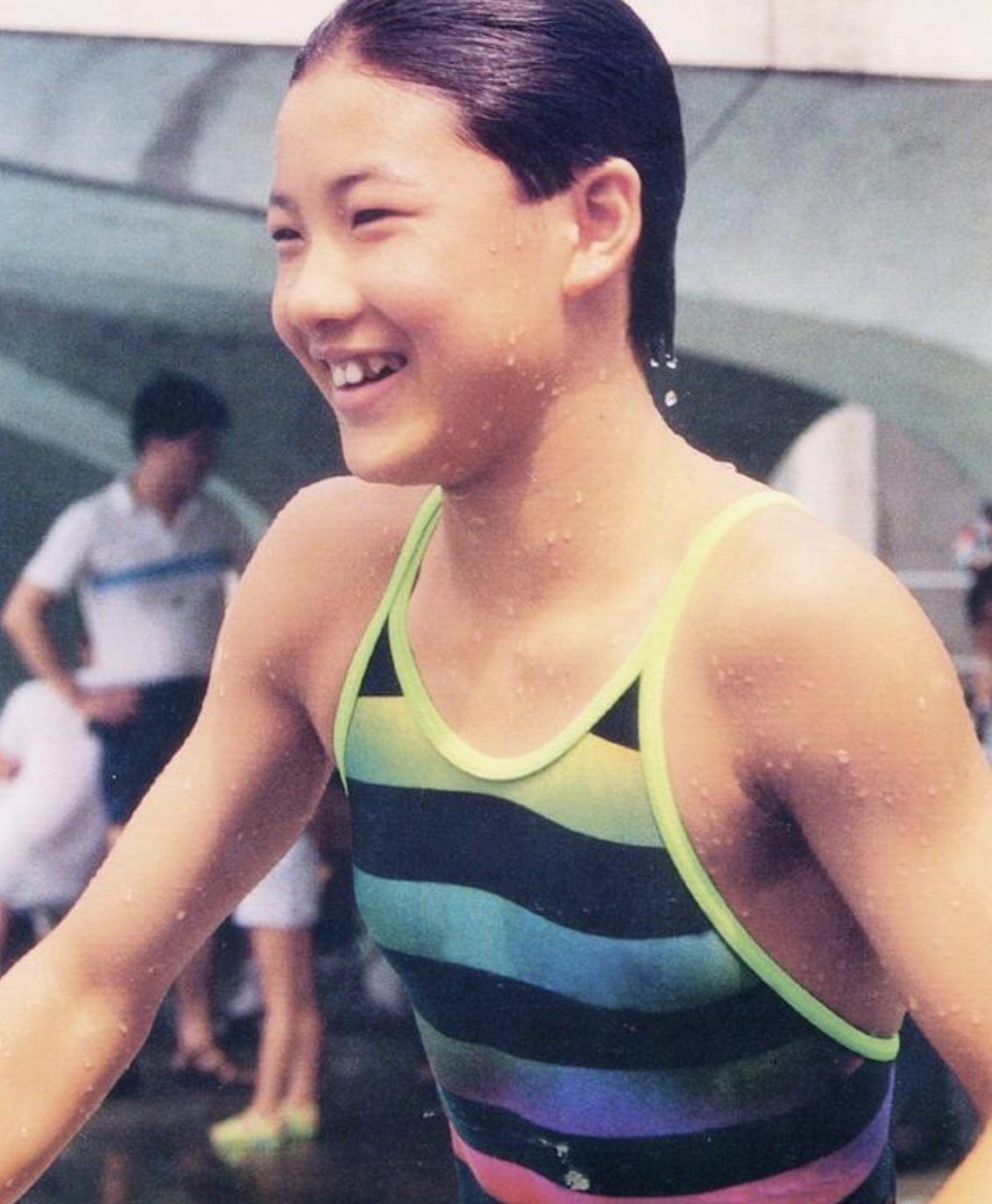 伏明霞