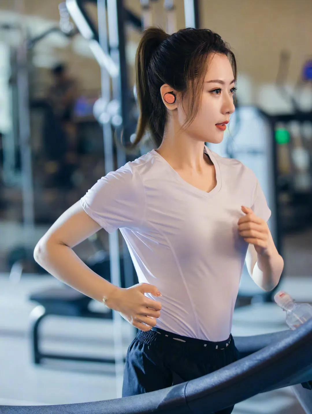 白冰