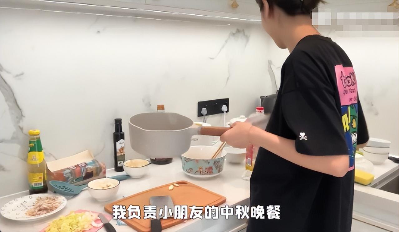 張馨月