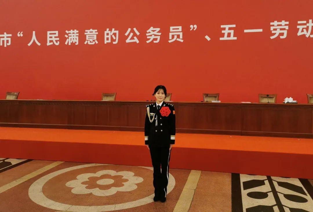 王燦
