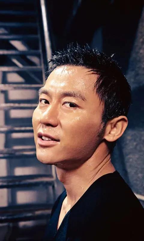 李晨