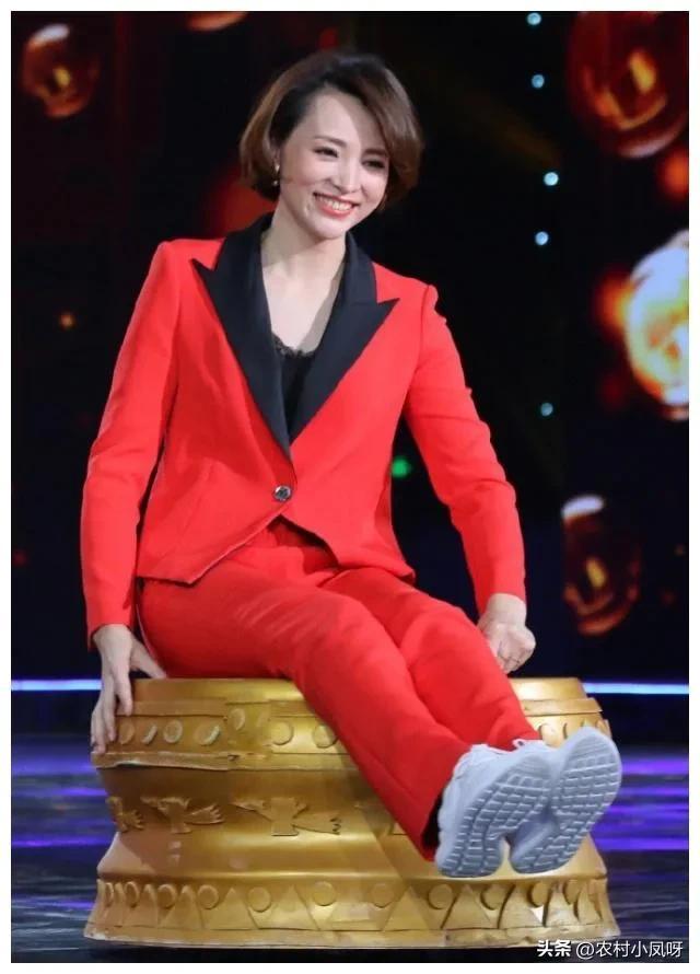 董卿