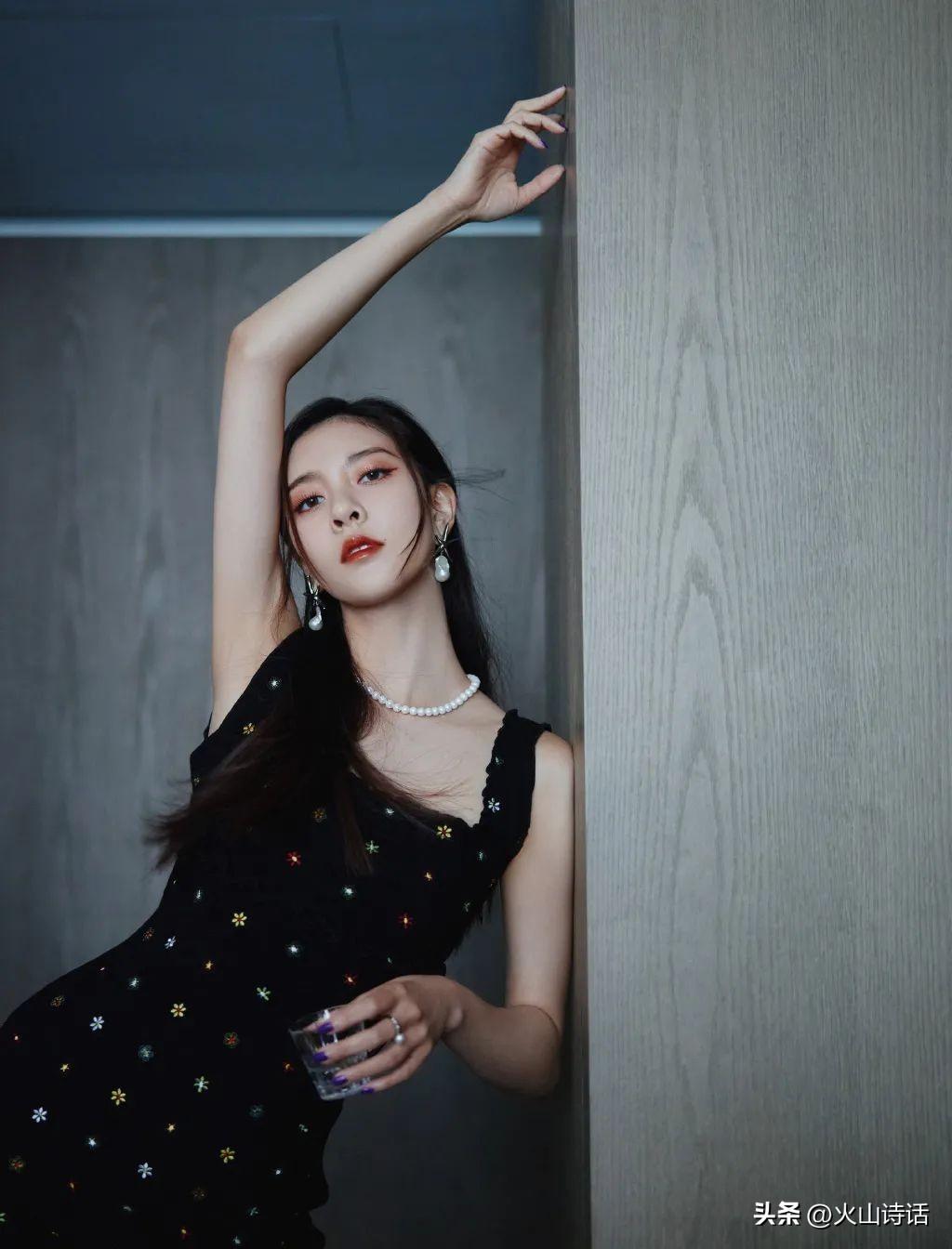 宋妍霏