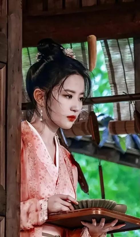 劉亦菲