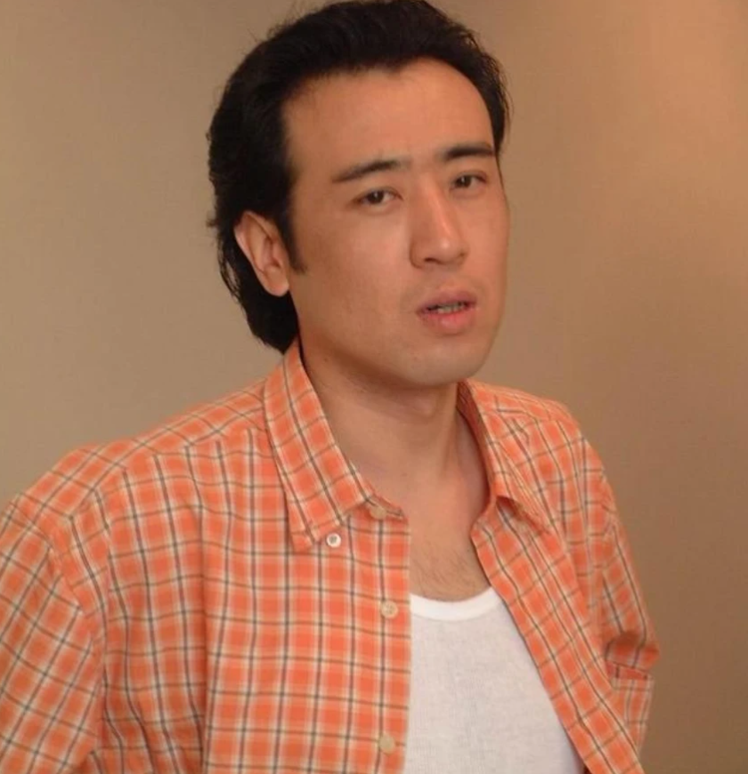 於和偉