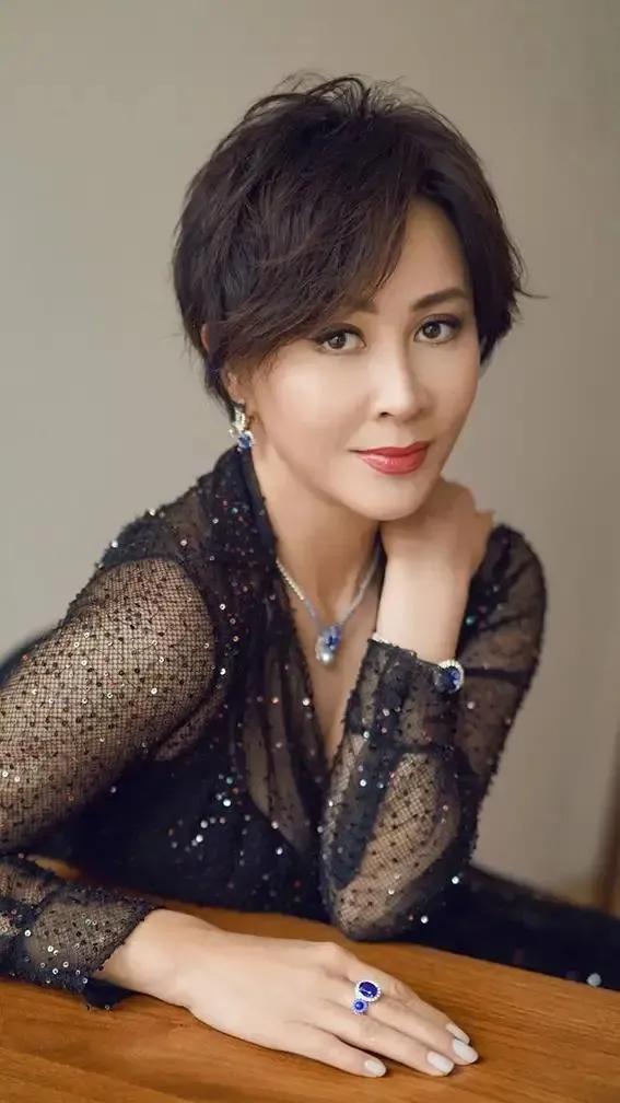 劉嘉玲