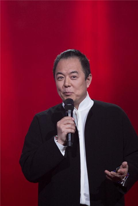 張鐵林