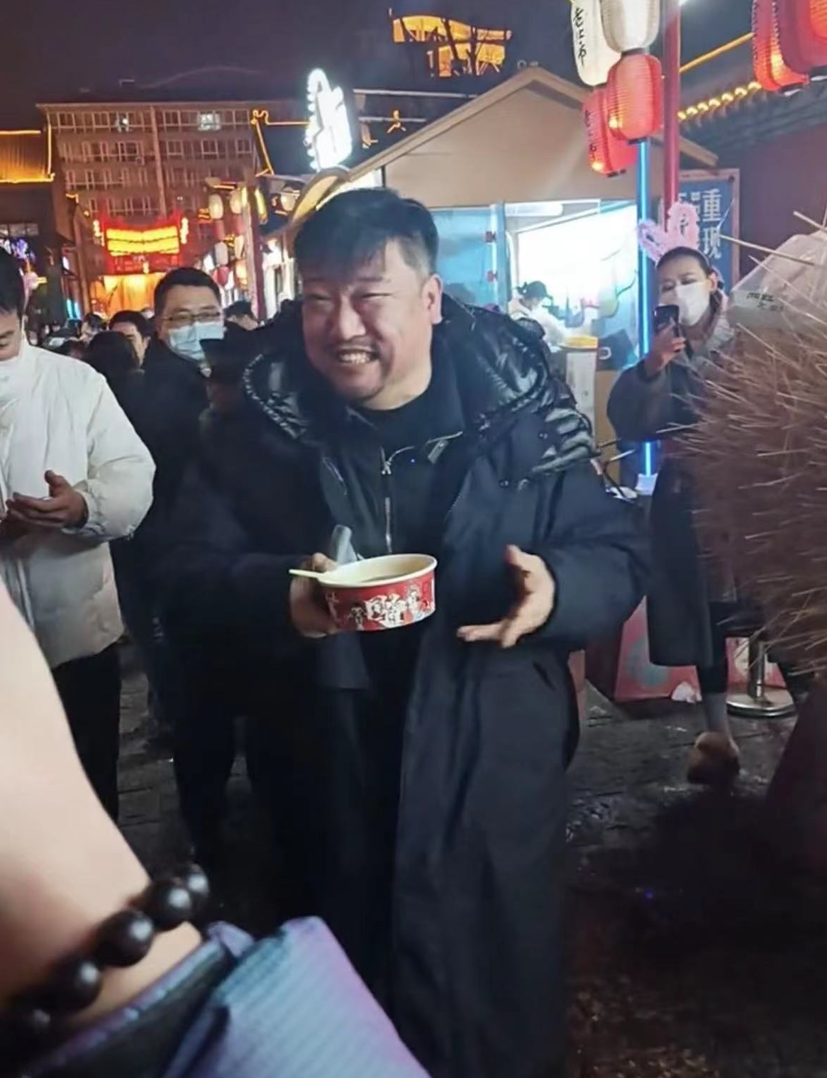 賈冰