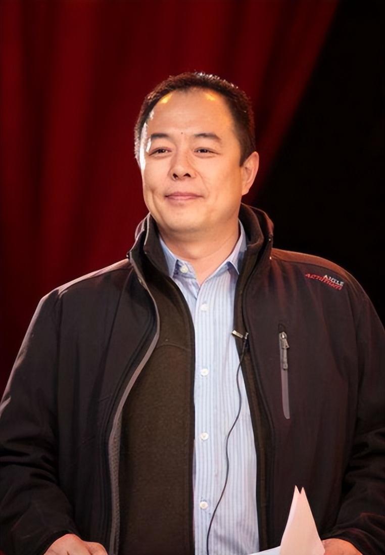 張鐵林