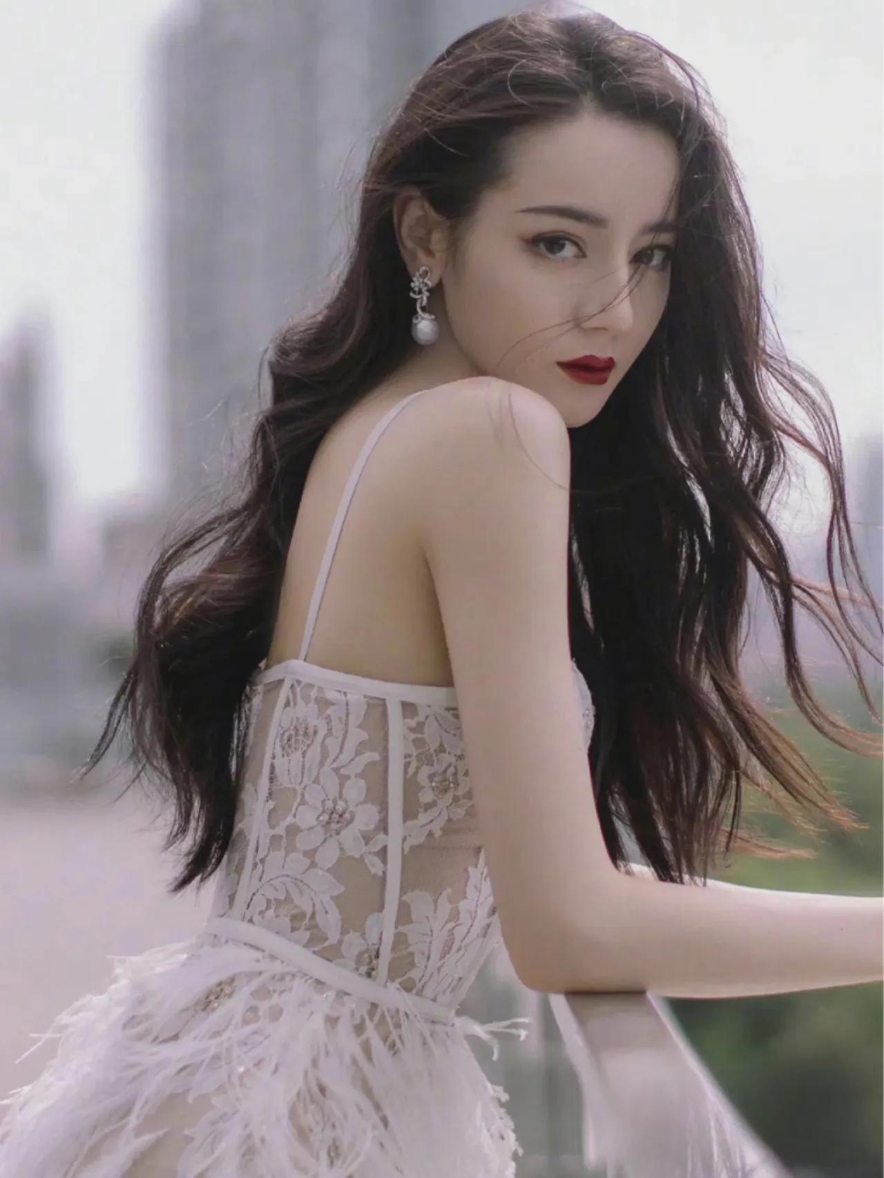 迪麗熱巴