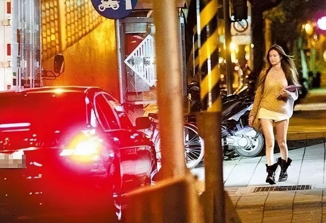 李靚蕾