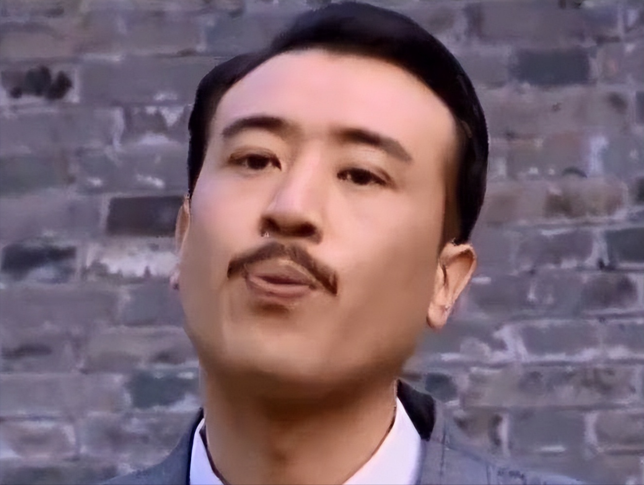 於和偉