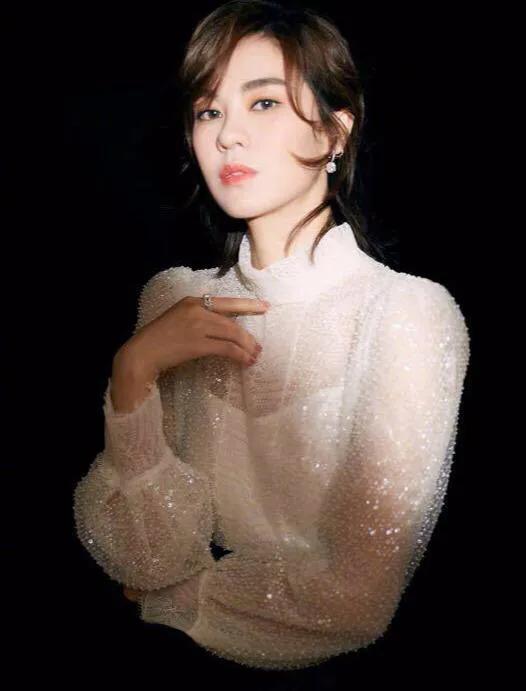 鬱可唯