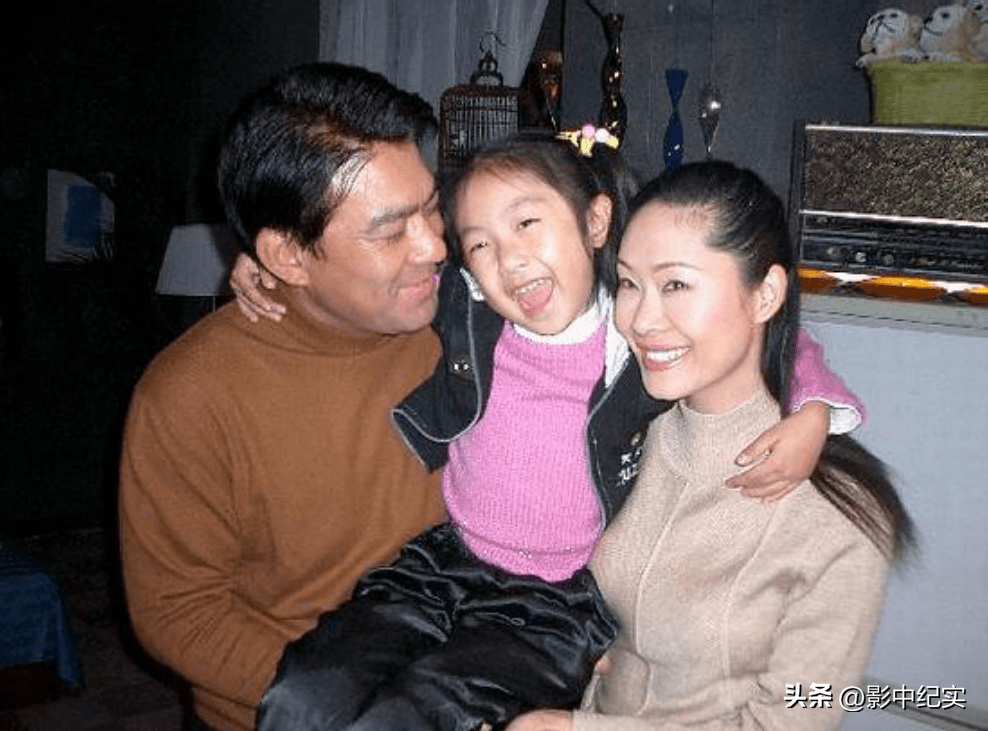 於文華