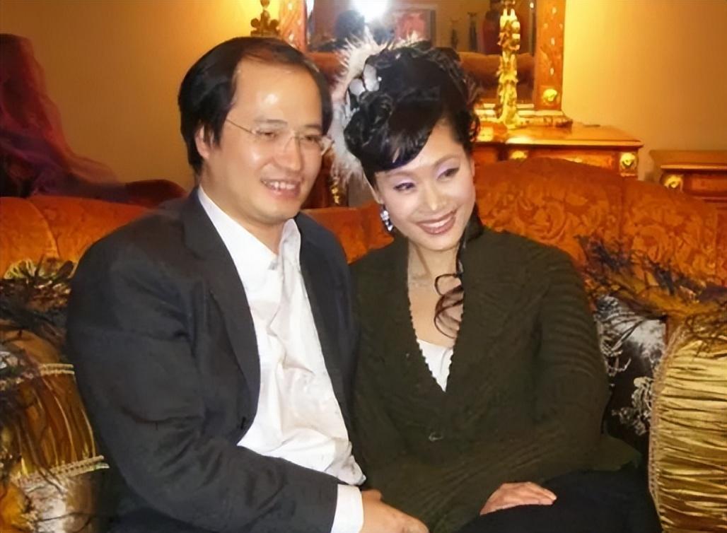 於文華