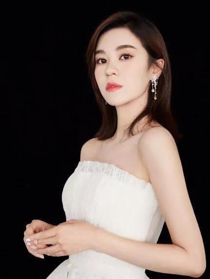 鬱可唯