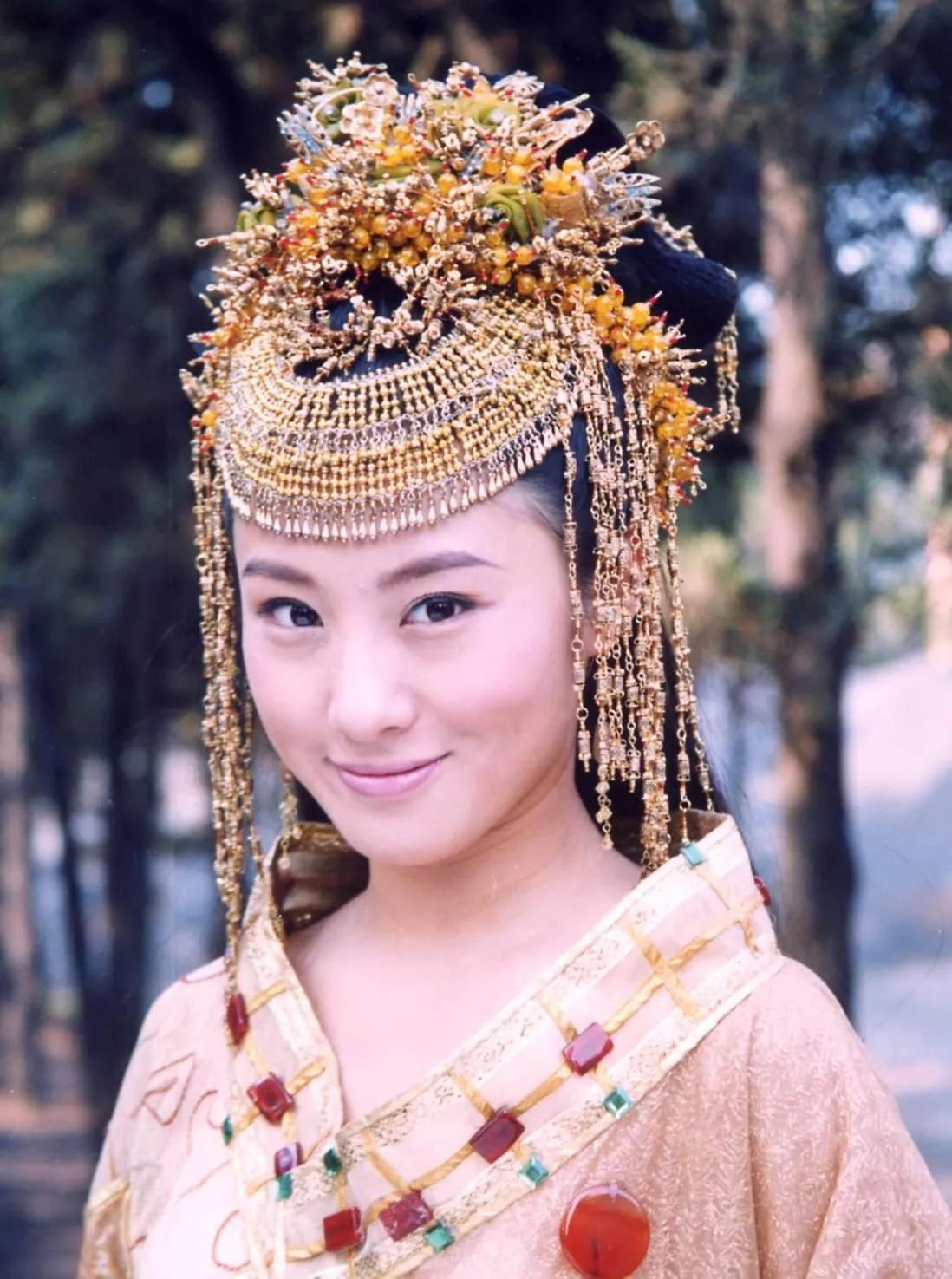 聶遠前妻是誰 ，一餐吃出感情，4年婚姻換來一棟房子