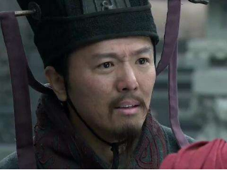 李儒